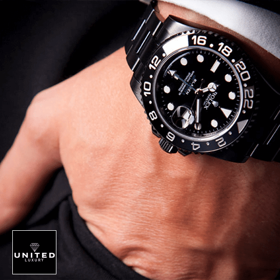 Rolex GMT-Master II 116710 Rolex Blaken GMT-Master II 116710 Oyster Replica on your wrist