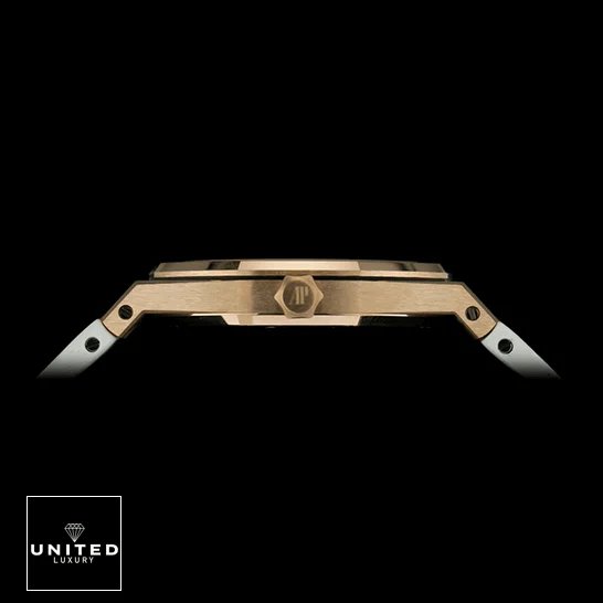 Audemars Piguet Royal Oak 67540OK.ZZ.D010CA.01 True Replica 1:1 unitedluxury lady watch right 1 Audemars Piguet Gold Case 2714 Replica black background side view & crown