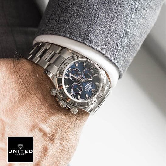 Rolex Daytona Cosmograph 116509 Rolex Daytona 116509 S.Steel Blue Dial Replica on his arm