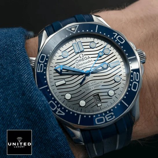 Omega Seamaster Diver 007 Edition 210.30.42.20.06.001 Ultra Realistic Replica omega seamaster diver 300m 210.30.42.20.06.001 replica wrist Omega Seamaster Diver 007 Edition 210.30.42.20.06.001 Ultra Realistic Replica omega seamaster diver 300m 210.30.42.20.06.001 replica wrist