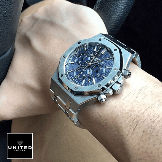 Audemars Piguet Royal Oak 26320ST.OO.1220ST.03 Top Replica 1:1 audemarspiguet royaloak 26320ST.OO .1220ST.03 replica wrist Audemars Piguet Royal Oak 26320ST.OO.1220ST.03 Top Replica 1:1 audemarspiguet royaloak 26320ST.OO .1220ST.03 replica wrist