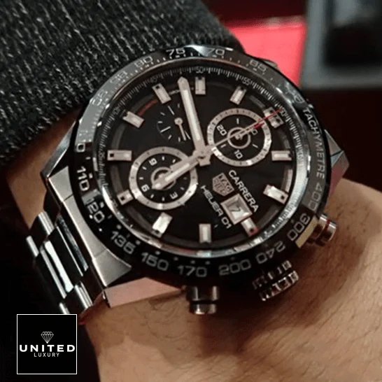 TAG Heuer Carrera Chronograph CBN2A1A.BA0643 Tag Heuer Black Dial cAR201Z.BA0714 Replica on the man wrist