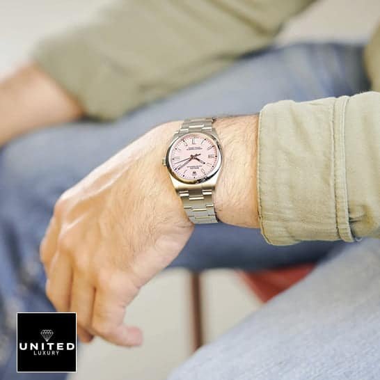 Rolex Milgauss Oyster Perpetual 124300 Rolex Oyster Perpetual 124300 Oyster Replica in green shirt & on his arm