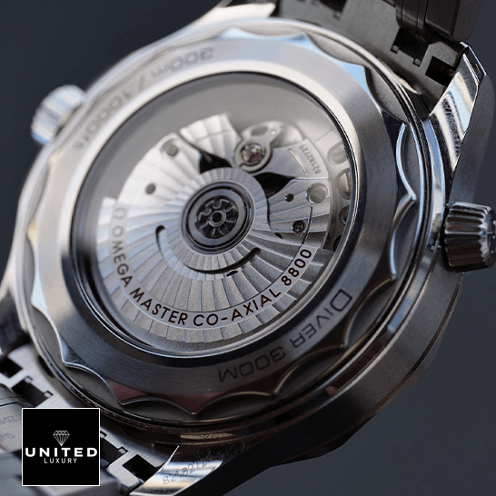 Omega Seamaster 233.30.41.21.01.001 Omega Seamaster Diver 300m 522_30_42_20_04_001 Steel Replica upside view