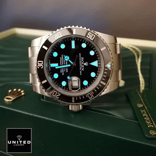 Rolex Submariner Date 116610LN Rolex Submariner Ceramic 116610ln-0001 Luminous Dial Replica on the Green Rolex Box