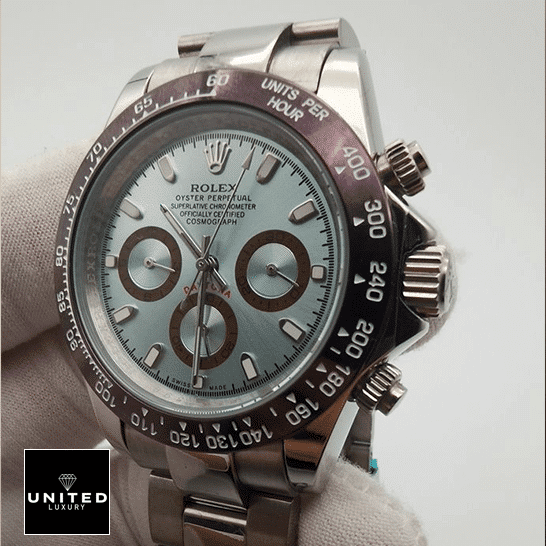 Rolex Daytona Cosmograph 126506 Rolex Daytona Cosmograph 116506 Blue Dial & Black Bezel Oyster Replica on his hands