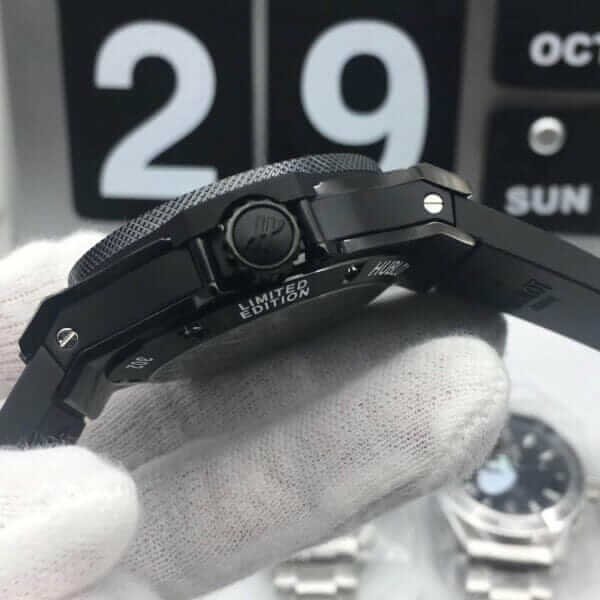Hublot Classic 411.JX.1170.RX hublot_is_a_famous_founded_right_side