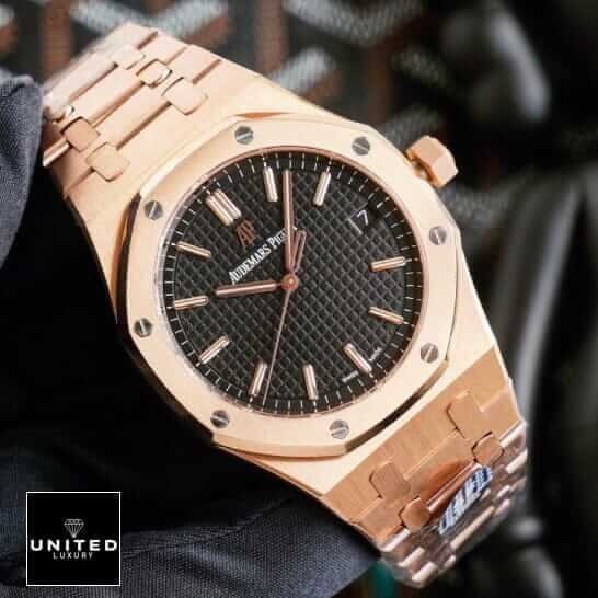 Audemars Piguet Royal Oak 15500OR.OO.1220OR.01 ap-15500-rose-gold-left