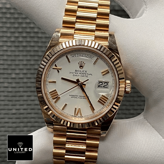 Rolex Day-Date 228235 Rolex Day-Date 228235 Roman Gold Oyster Bracelet Replica on the hand