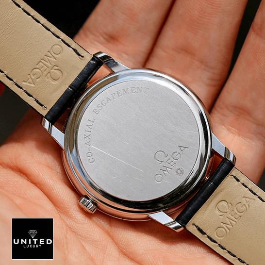Omega De Ville Prestige 424.10.40.20.02.001 Omega De Ville 424.53.40.21.04.001 Stainless Steel Clasp Replica on the hand