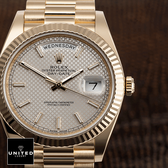 Rolex Day-Date 228238-0004 Rolex Day-Date 228238 Replica Yellow Gold Bezel &Brown Wave background