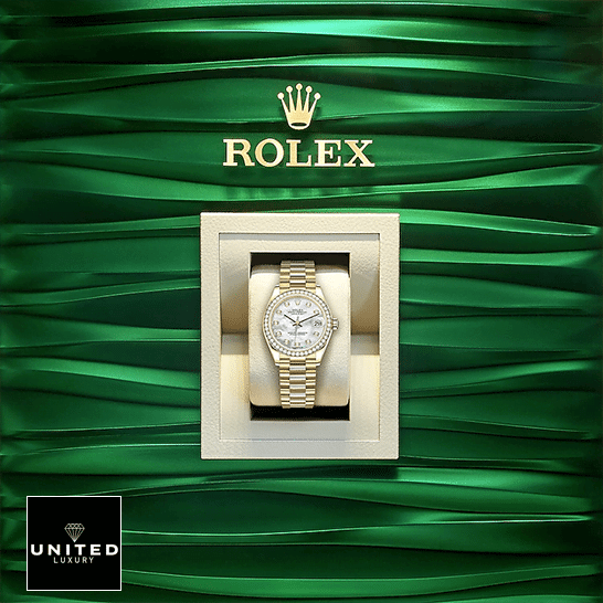 Rolex Datejust 178288 Rolex Datejust Diamond Gold 178288-0001 Replica Green Wave Background