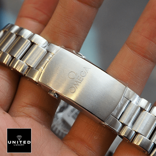 Omega 232.30.44.22.01.001 Stainless Steel Bracelet Replica on the hand